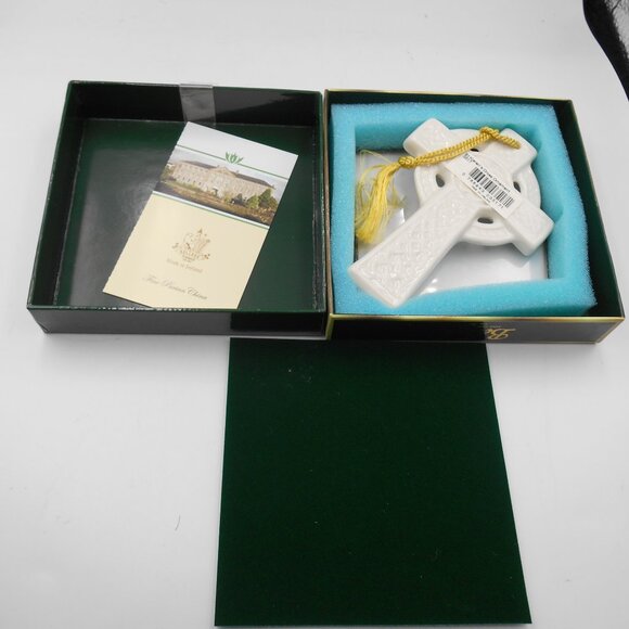 BELLEEK MADE IN IRELAND ST. KIERAN'S CROSS ORNAMENT DECORATIVE HOLIDAY (1) - Picture 9 of 10